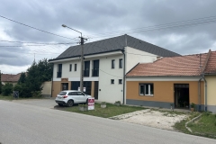 tarsashaz_esztergom_5_lakasos_tarsashaz__1_uzlet_01